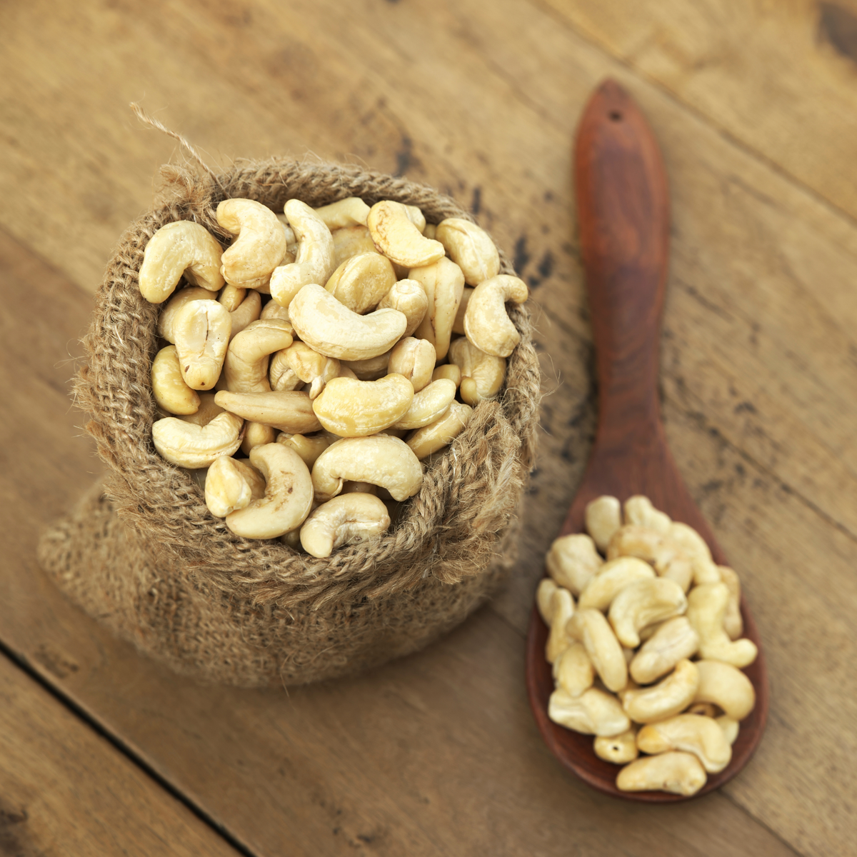 Organic Cashew Nuts Whole